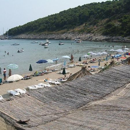 Villa Pincevic ロプド エクステリア 写真
